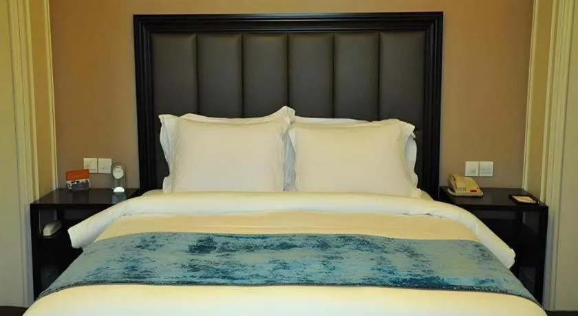Bed in Jinjiang Metropolo Hotel Classiq YMCA People Square