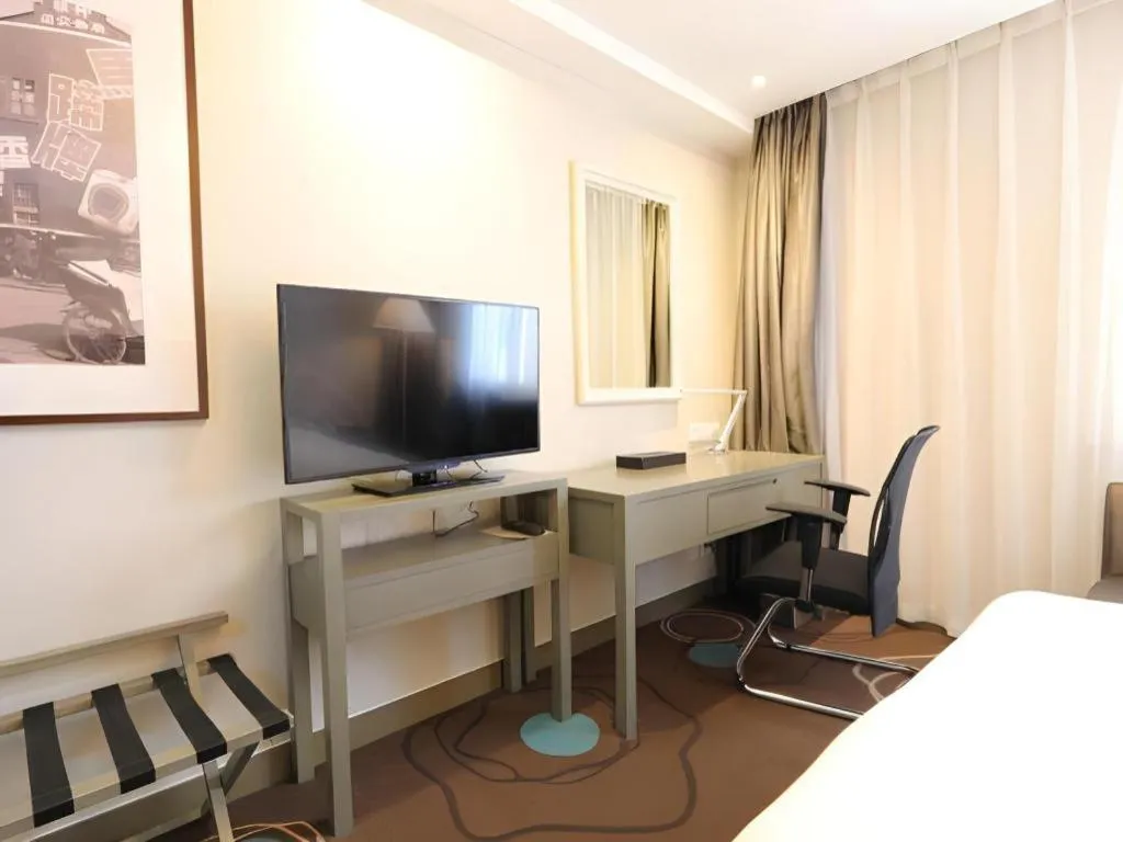 Bed in Jinjiang Metropolo Hotel Classiq YMCA People Square