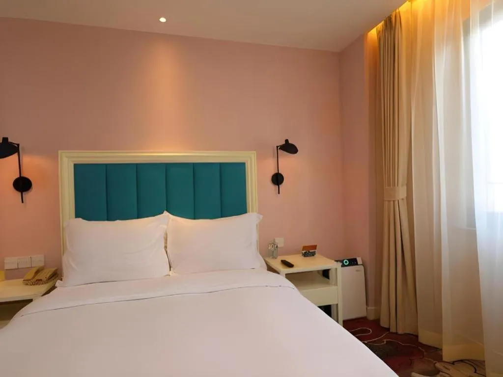 Bed in Jinjiang Metropolo Hotel Classiq YMCA People Square