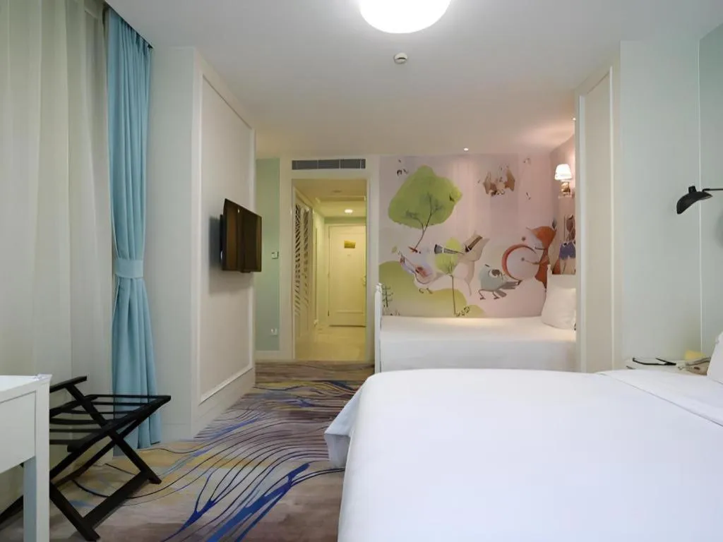 Bed in Jinjiang Metropolo Hotel Classiq YMCA People Square