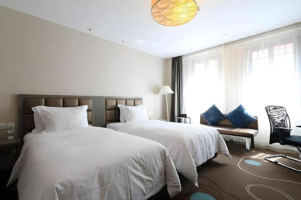 Bed in Jinjiang Metropolo Hotel Classiq YMCA People Square