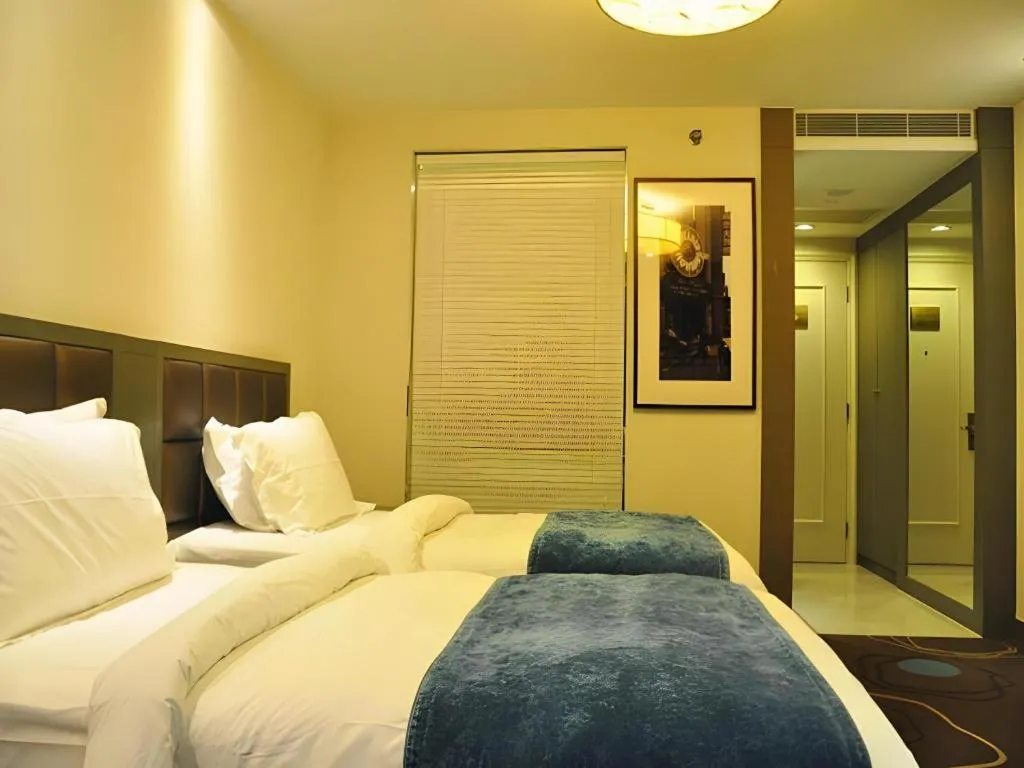 Bed in Jinjiang Metropolo Hotel Classiq YMCA People Square