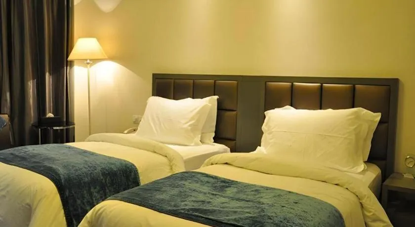 Bed in Jinjiang Metropolo Hotel Classiq YMCA People Square