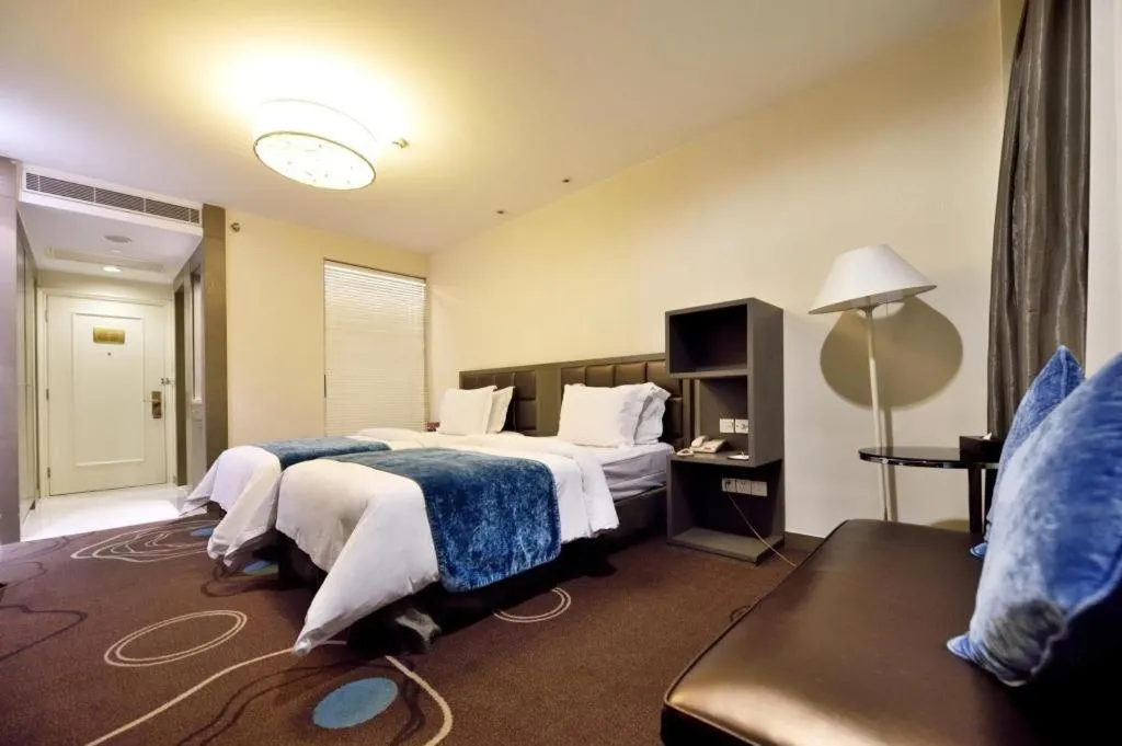 Bed in Jinjiang Metropolo Hotel Classiq YMCA People Square