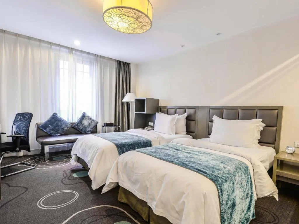 Bed in Jinjiang Metropolo Hotel Classiq YMCA People Square