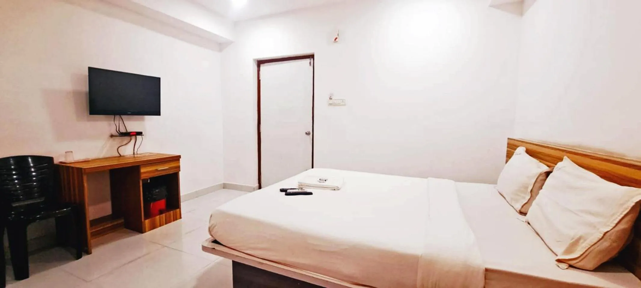 Bedroom, Bed in Hotel White Stone Premier Inn