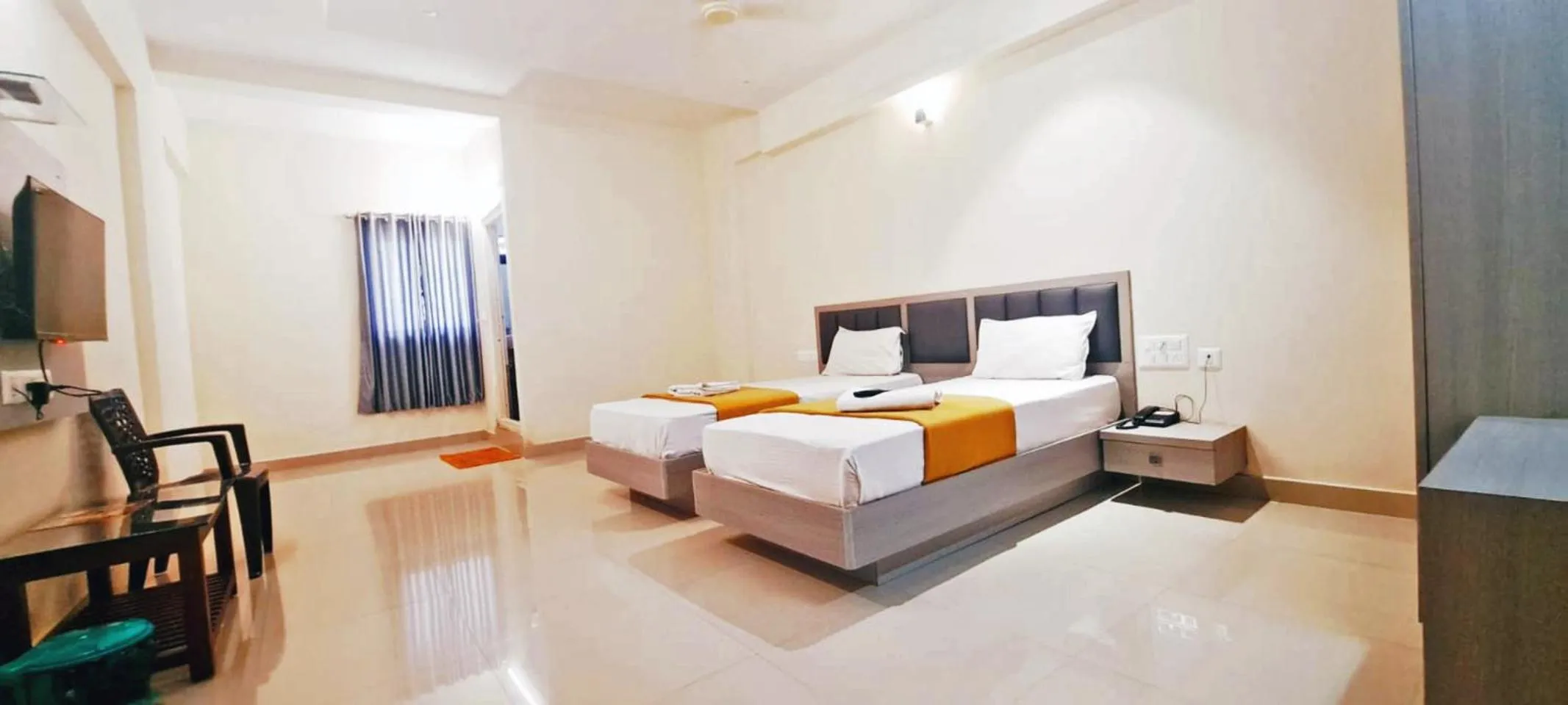 Bedroom, Bed in Hotel White Stone Premier Inn