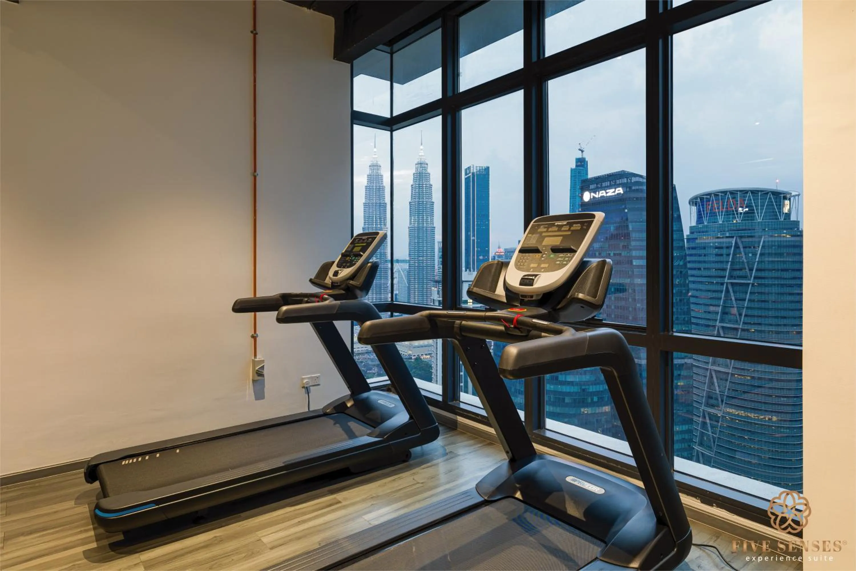 Fitness centre/facilities in The Manor Residence KLCC by Five Senses