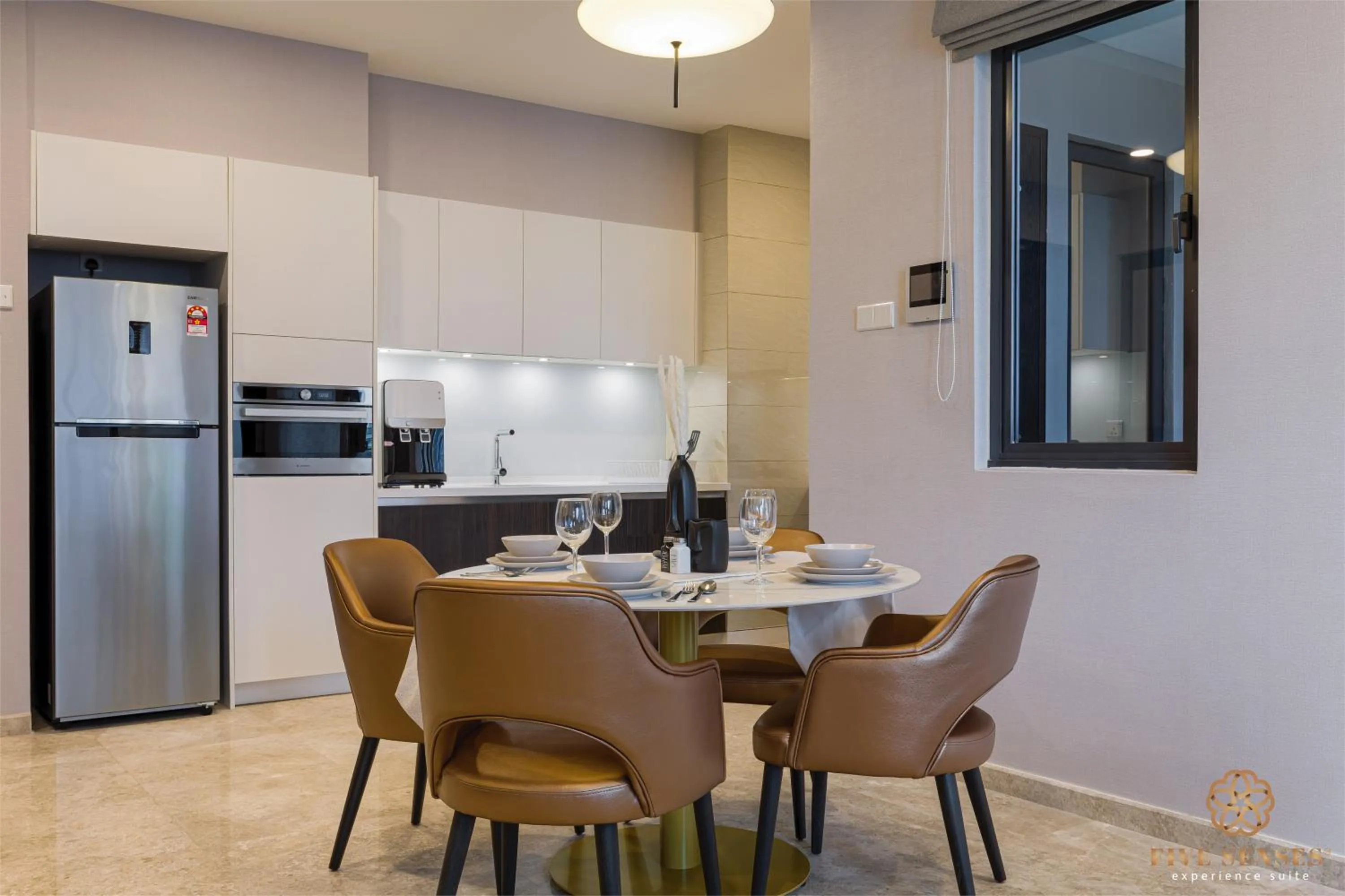 Kitchen or kitchenette in The Manor Residence KLCC by Five Senses