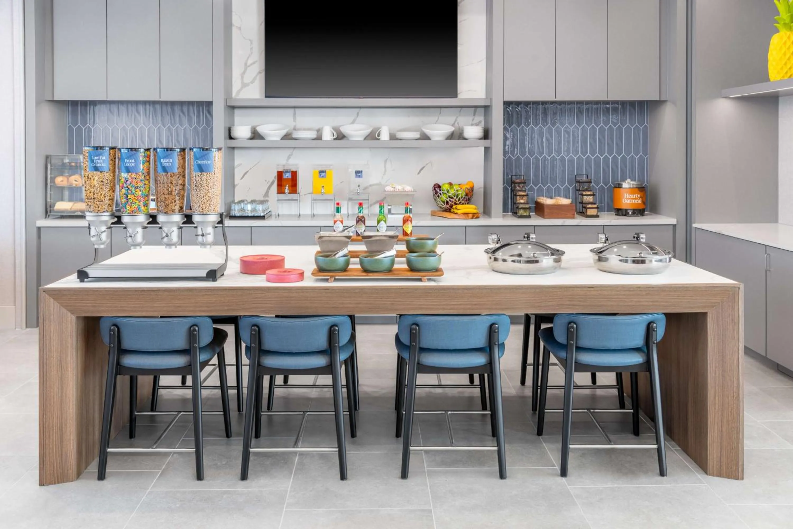 Breakfast in Homewood Suites By Hilton Holland