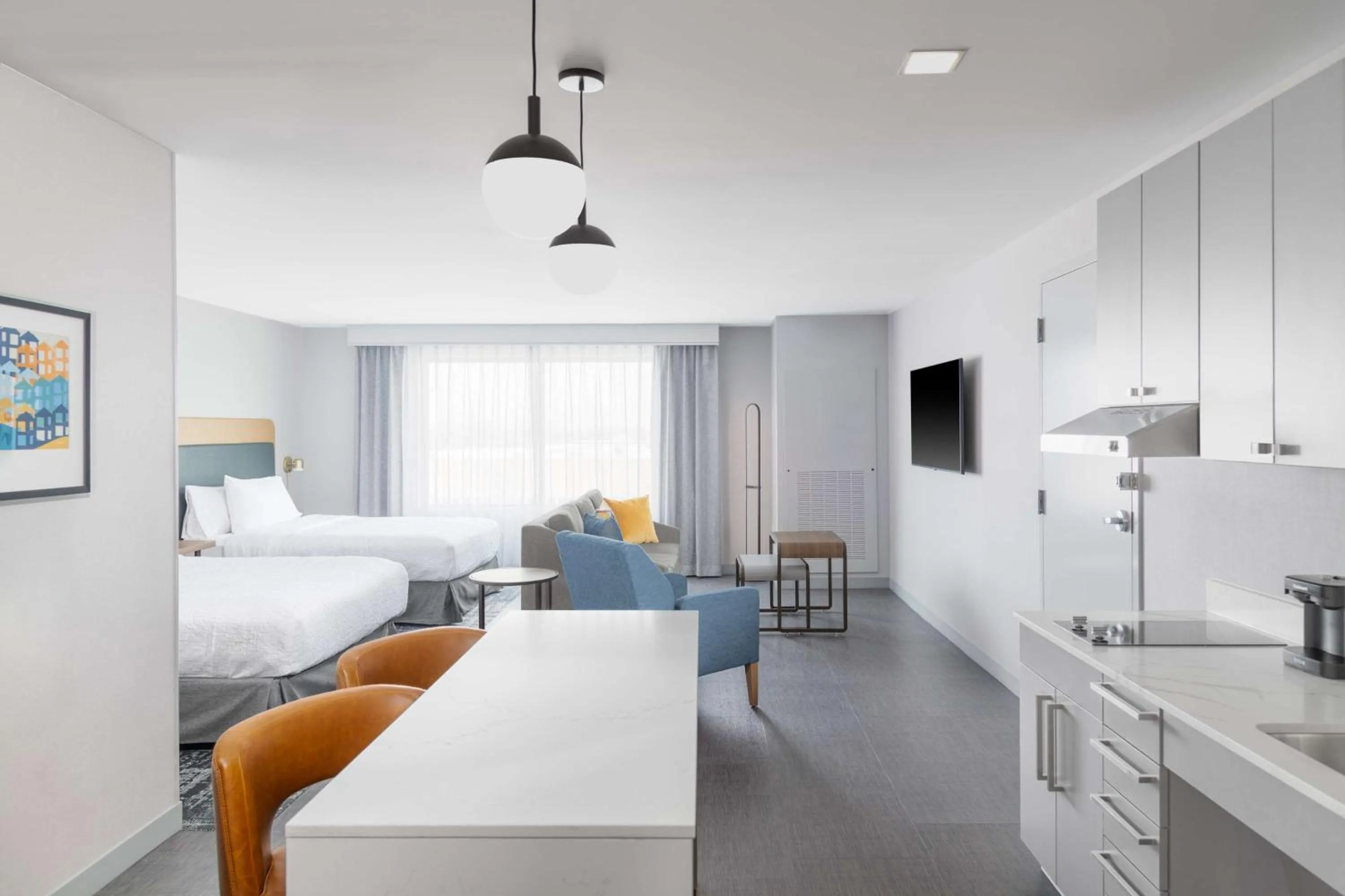 Living room, Bed in Homewood Suites By Hilton Holland