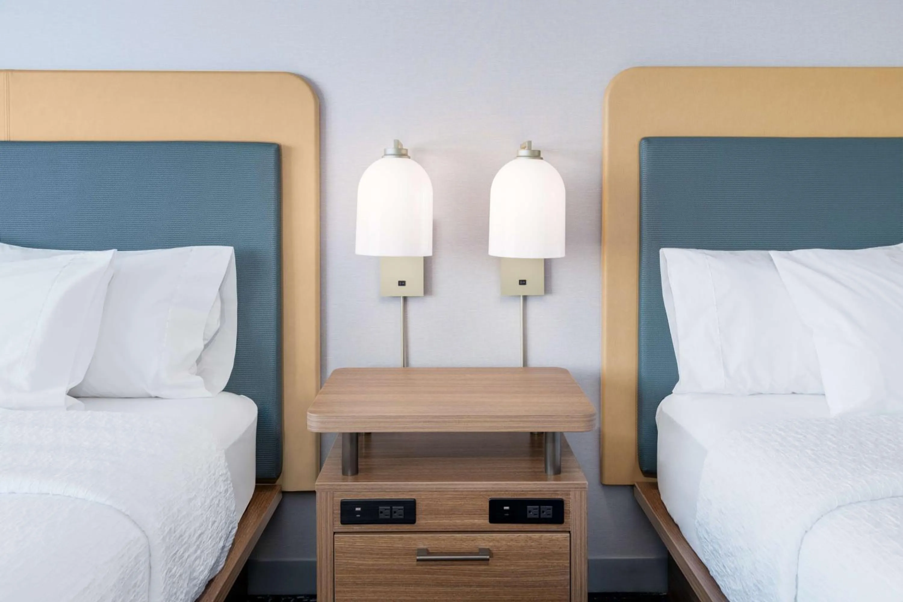 Bed in Homewood Suites By Hilton Holland