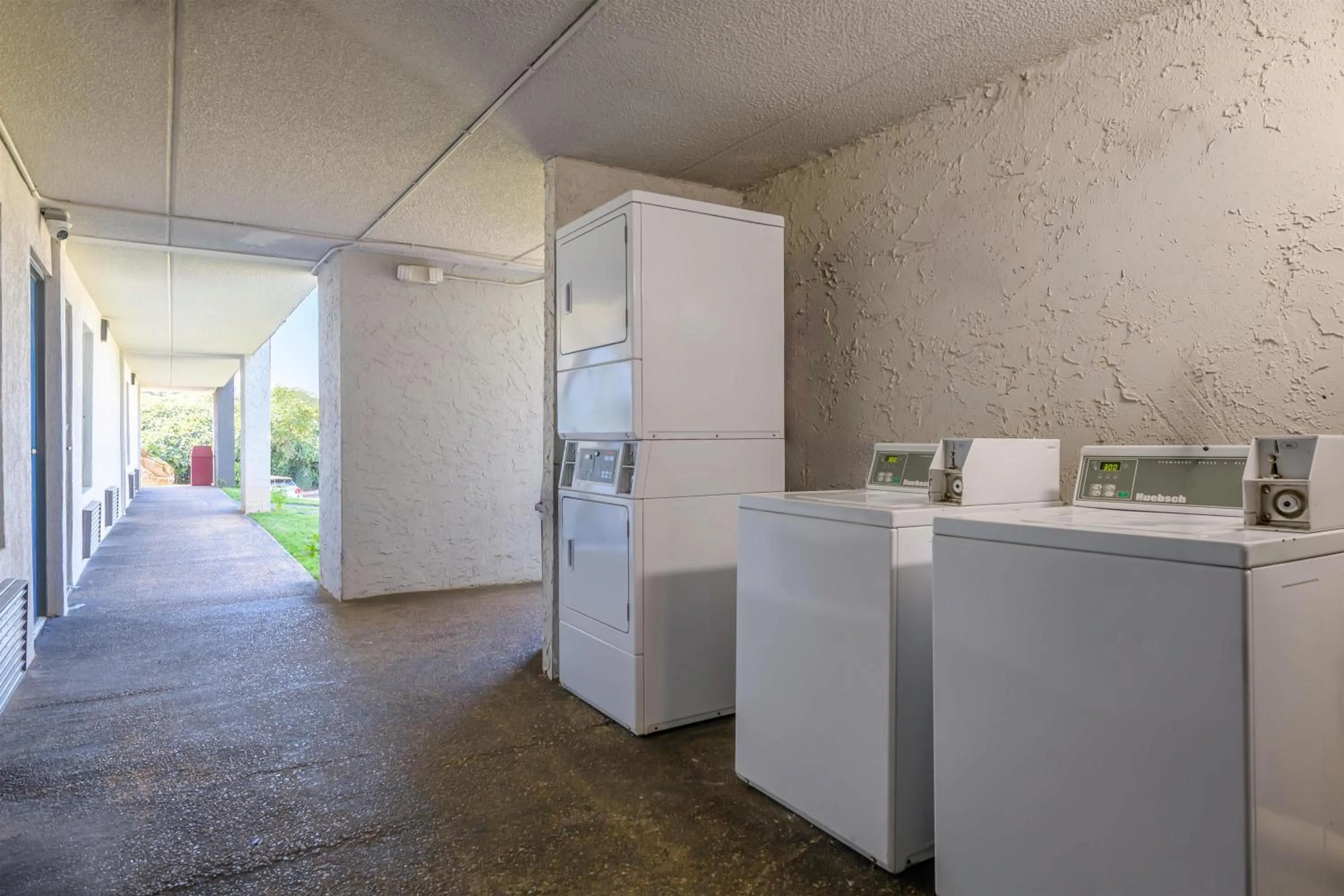 Property building in Motel 6 Stockbridge GA Hwy 138 W