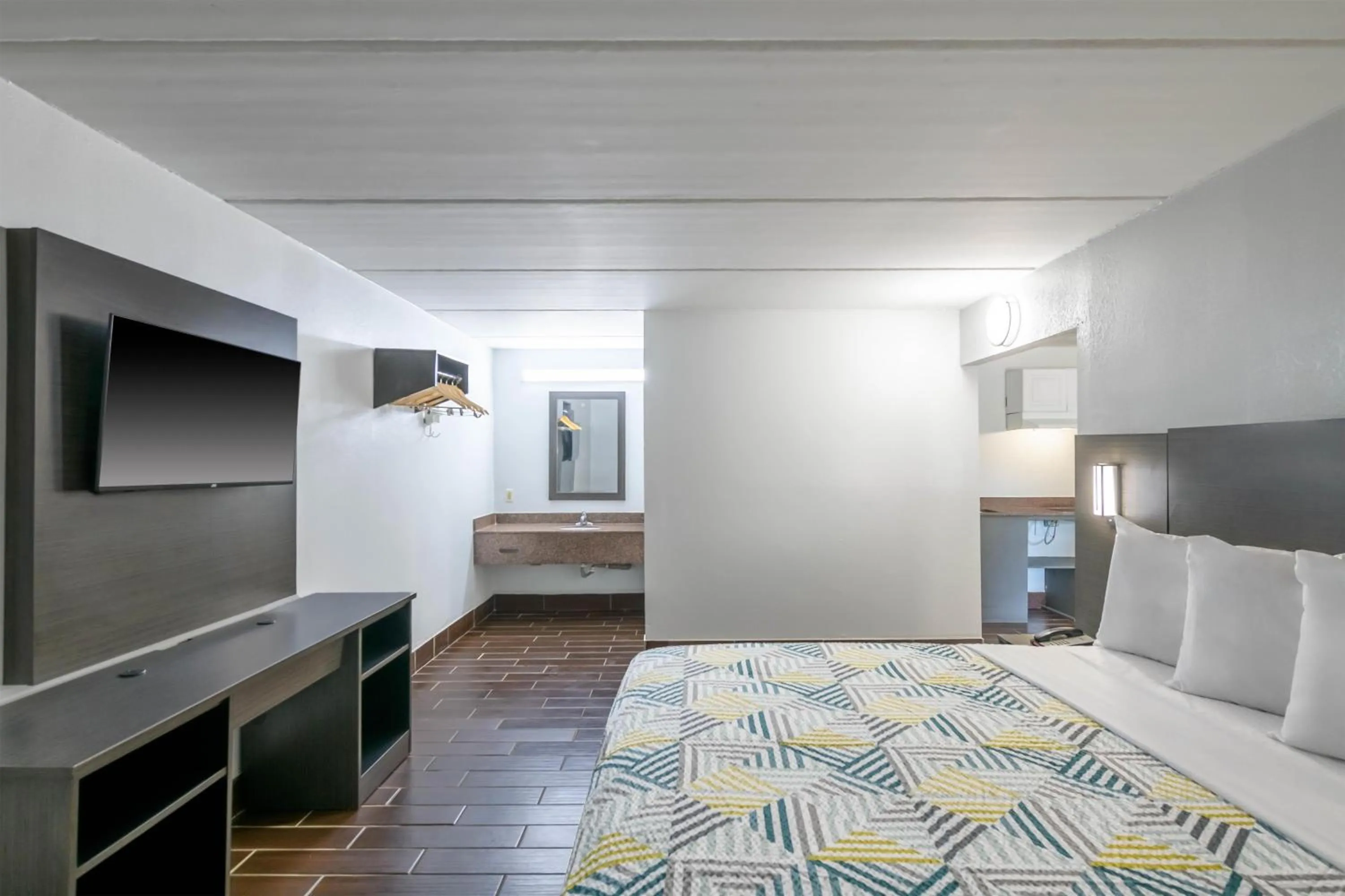 Bedroom, Bed in Motel 6 Stockbridge GA Hwy 138 W