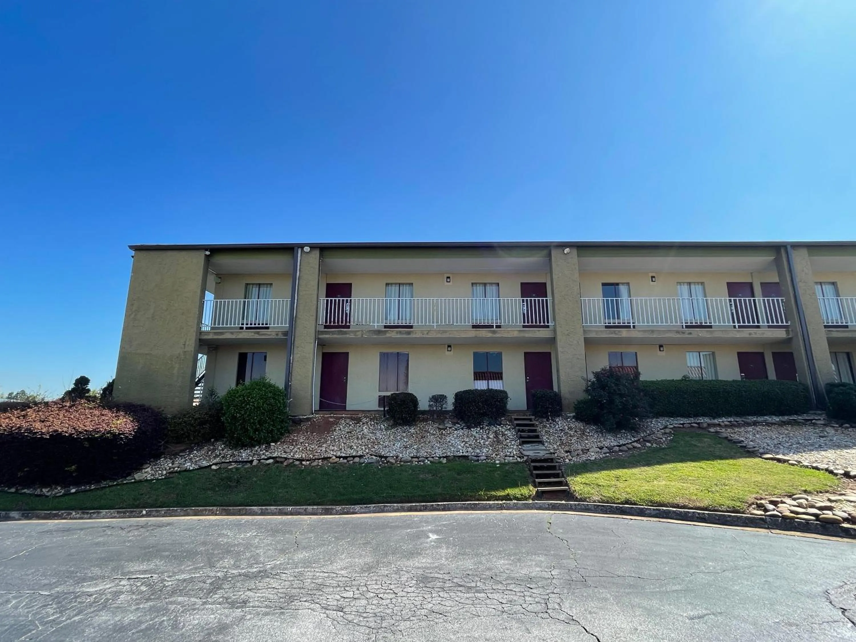 Property building in Motel 6 Stockbridge GA Hwy 138 W