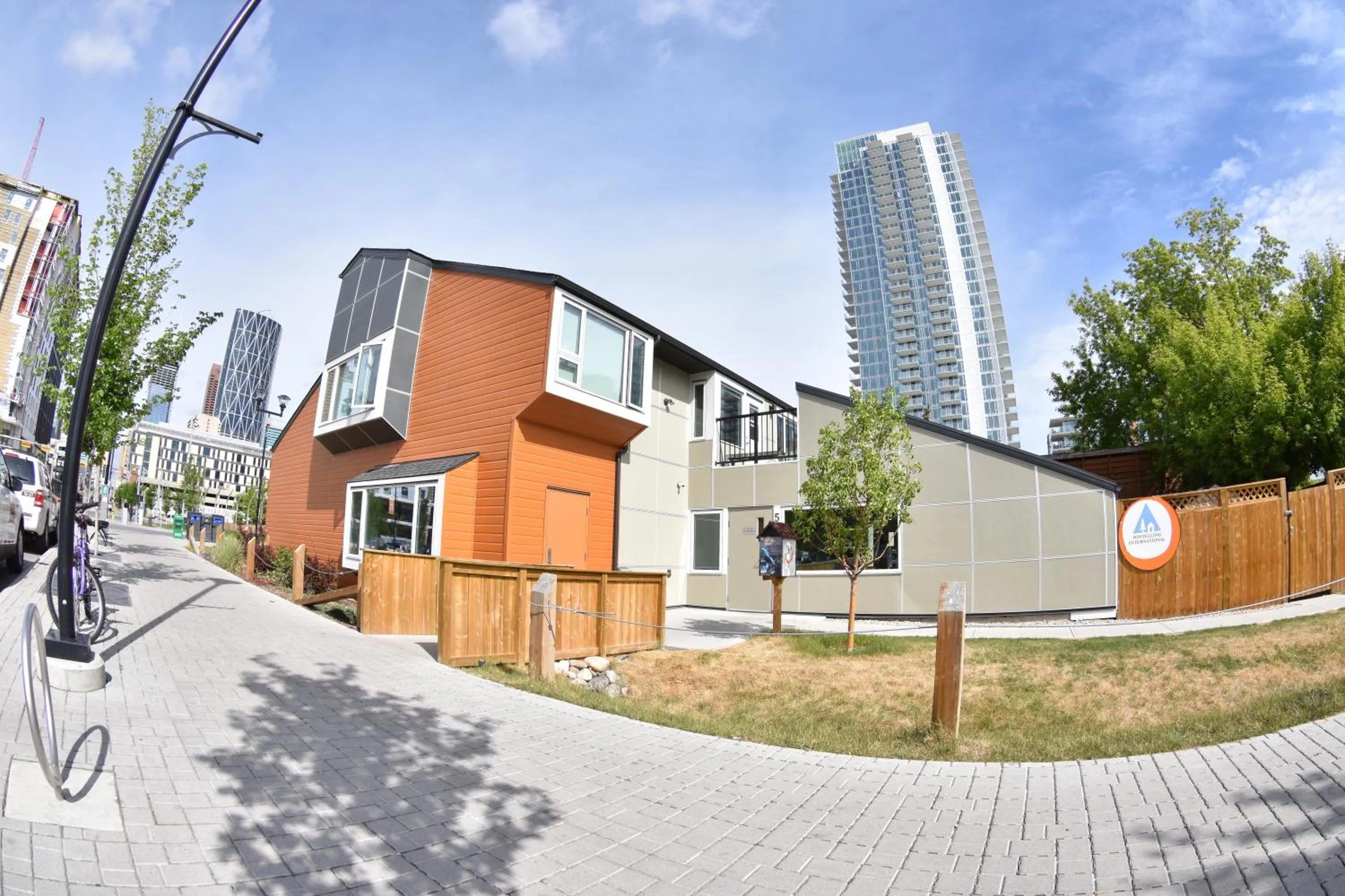 Property building in HI Calgary City Centre - Hostel