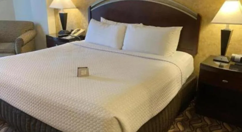 Bed in Radisson Hotel Austin - University