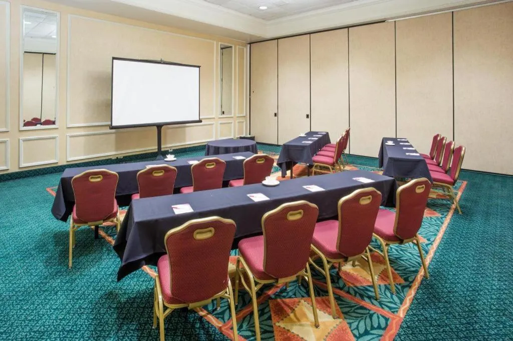 Radisson Hotel Austin - University