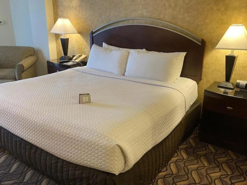 Bed in Radisson Hotel Austin - University