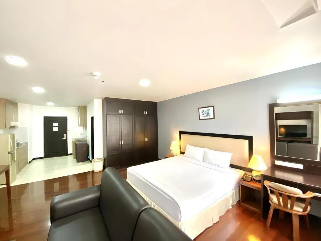 Bed in J Town serviced Apartments&hotel