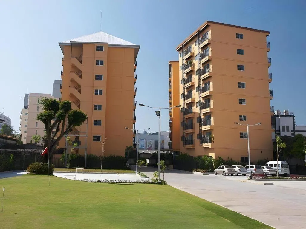 J Town serviced Apartments&hotel