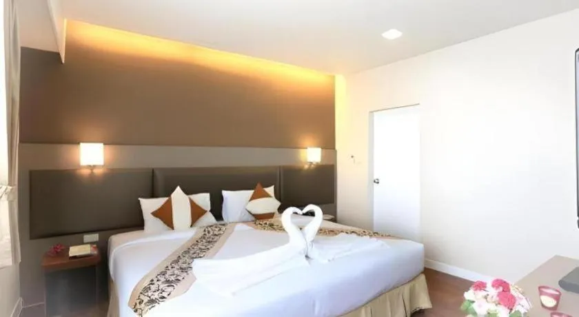 Bed in J Town serviced Apartments&hotel