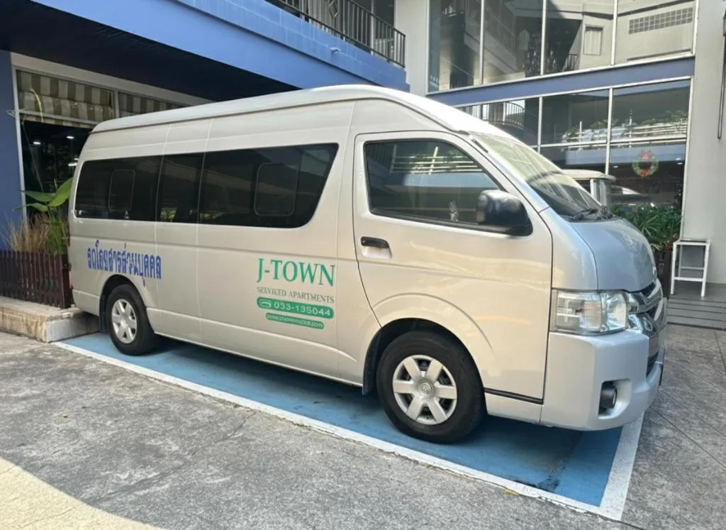 J Town serviced Apartments&hotel