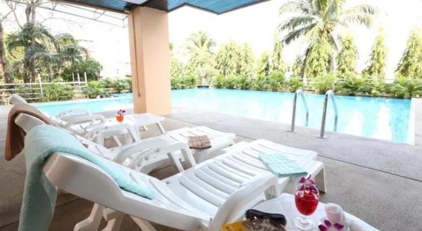 J Town serviced Apartments&hotel