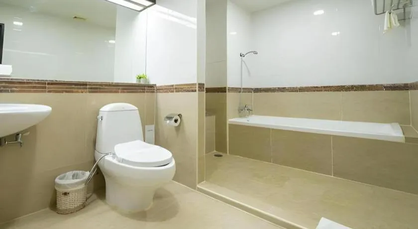 J Town serviced Apartments&hotel