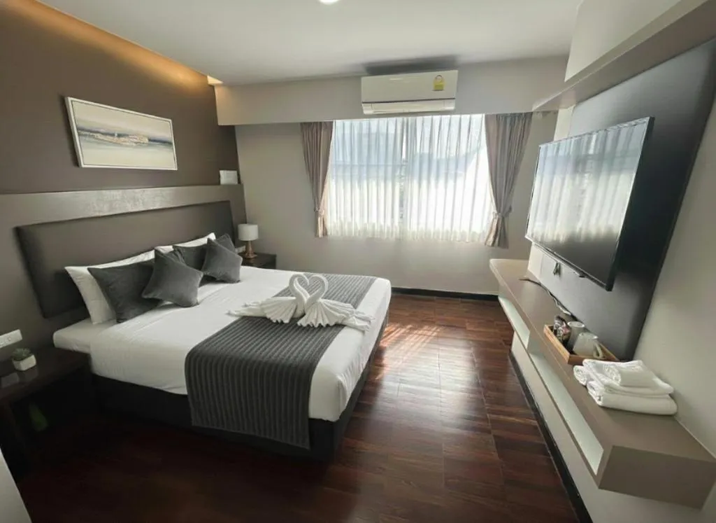 Bed in J Town serviced Apartments&hotel