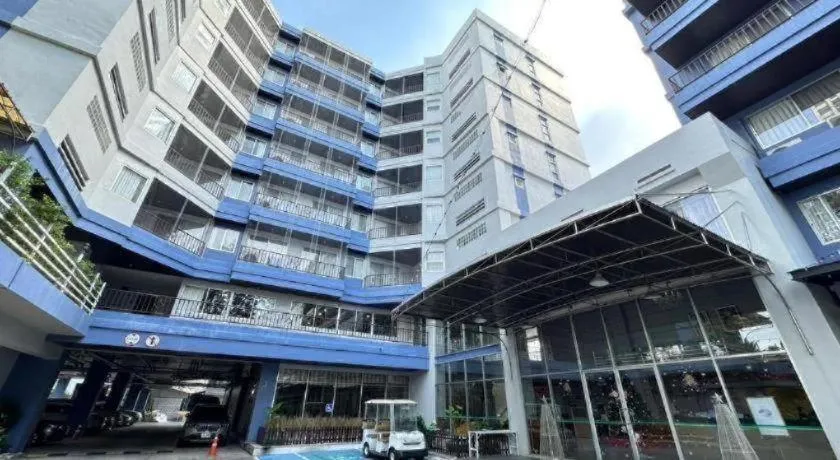 J Town serviced Apartments&hotel