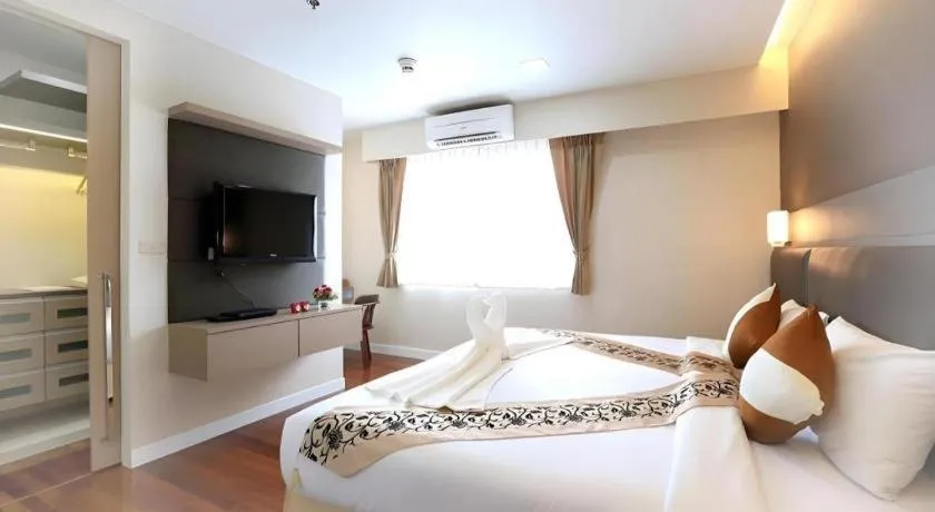 Bed in J Town serviced Apartments&hotel