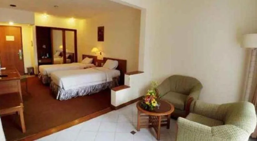 Bed in Purnama Hotel