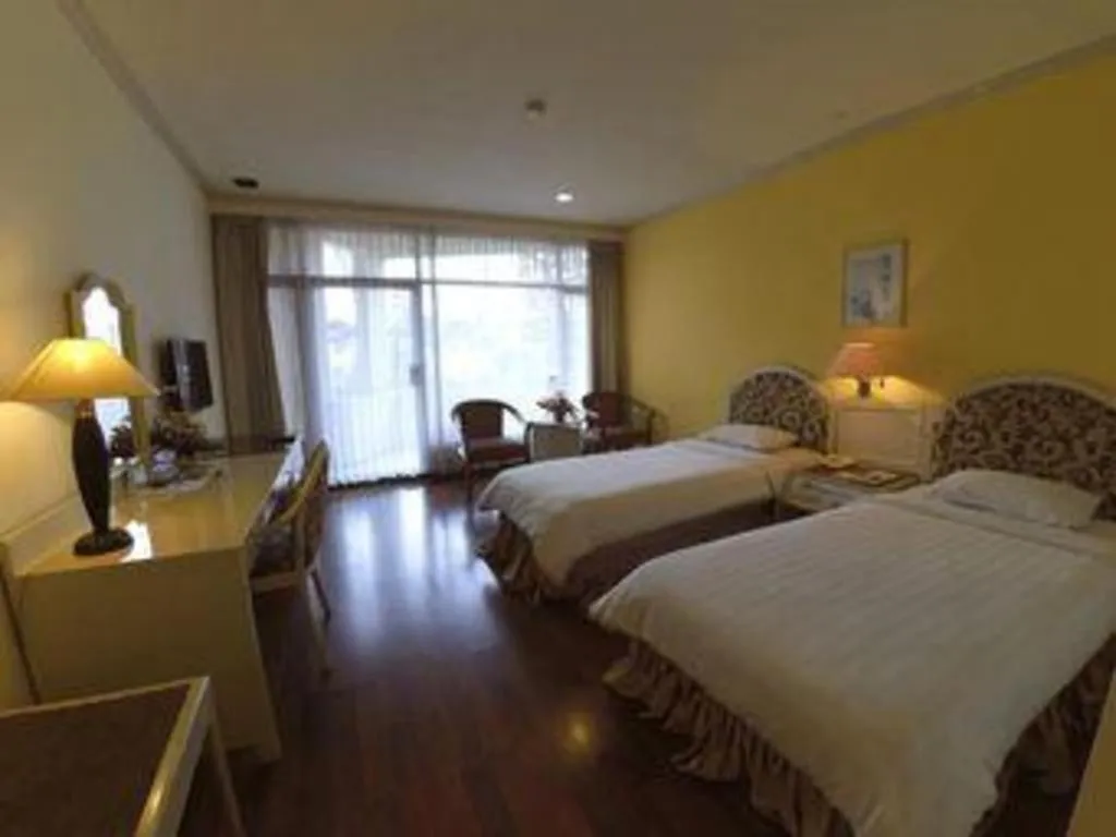 Bed in Purnama Hotel