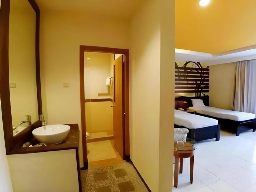 Bed in Purnama Hotel