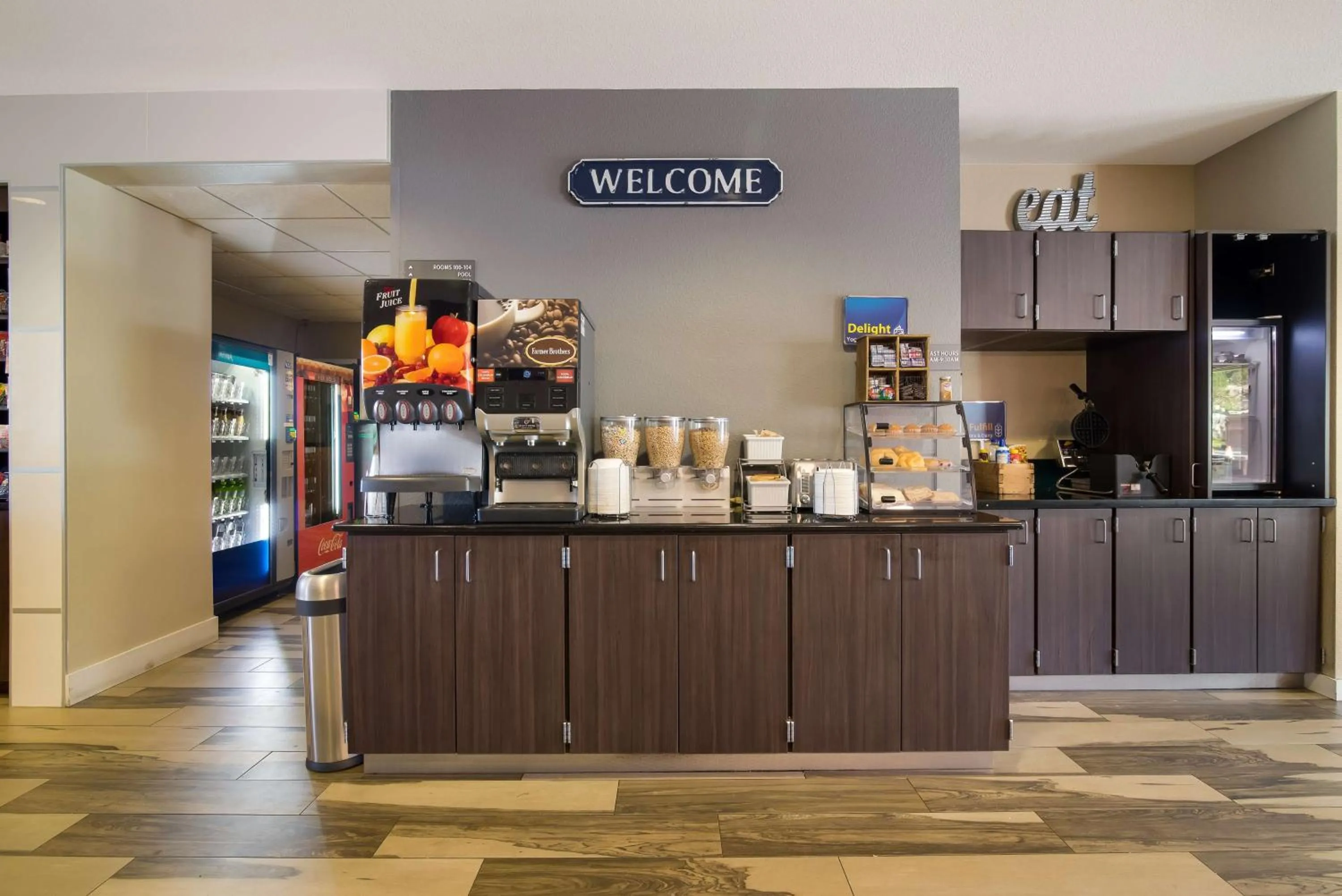 Restaurant/places to eat in Best Western Roosevelt Place