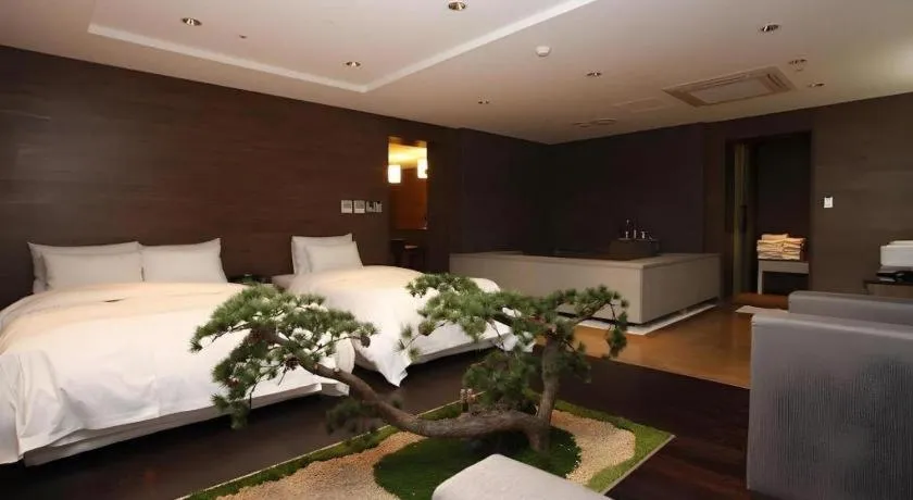 Bed in Nox Boutique Hotel
