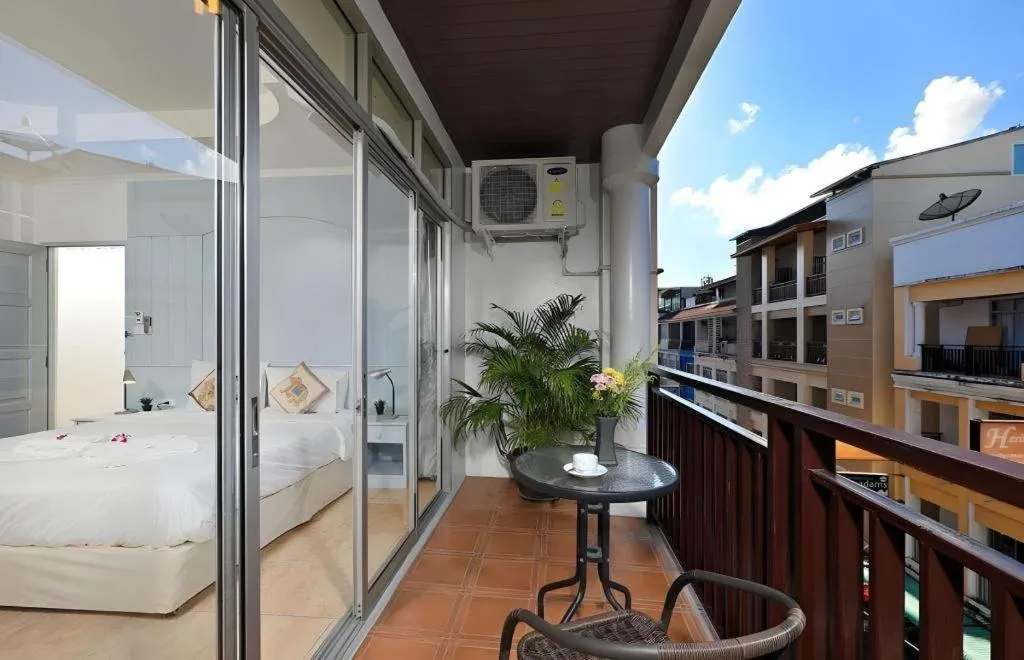 Bed in Gorgeous Boutique Room