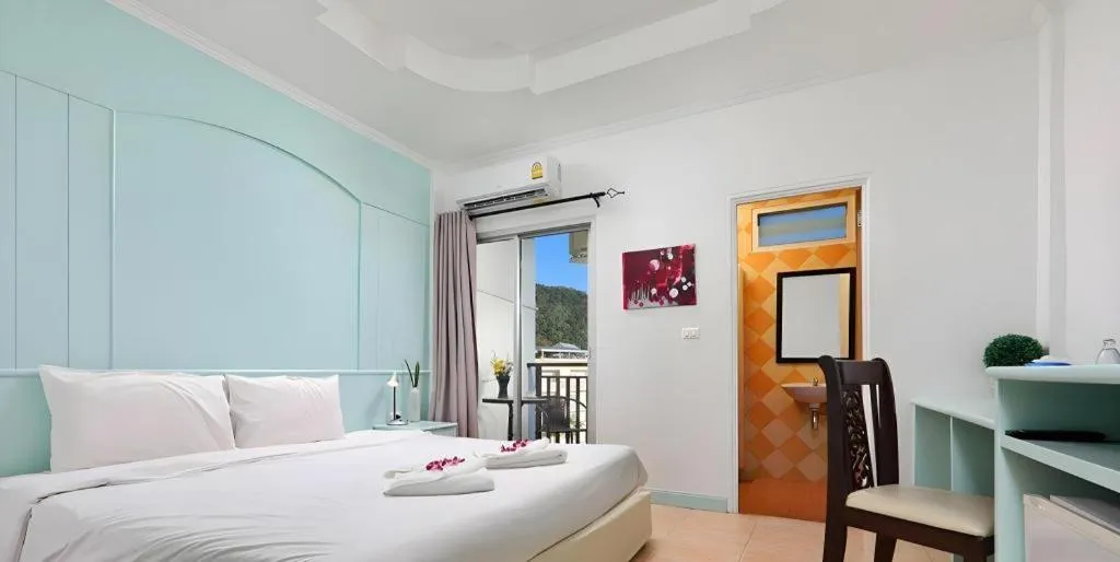 Bed in Gorgeous Boutique Room