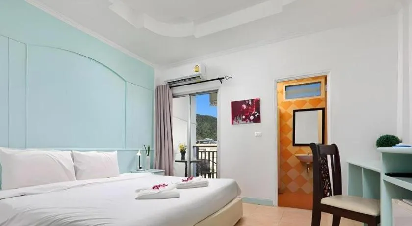 Bed in Gorgeous Boutique Room