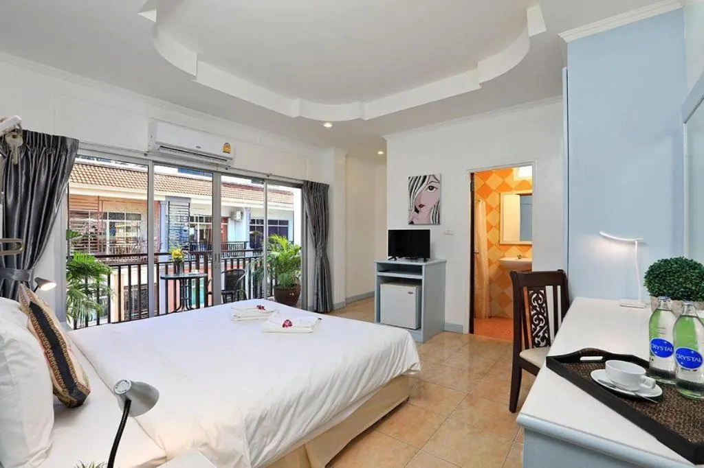 Bed in Gorgeous Boutique Room