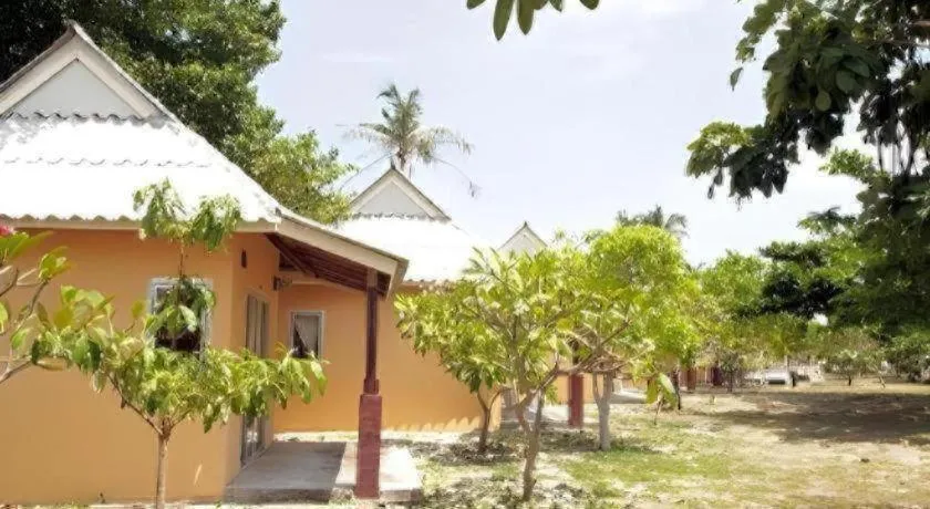 Jinta Beach Bungalow