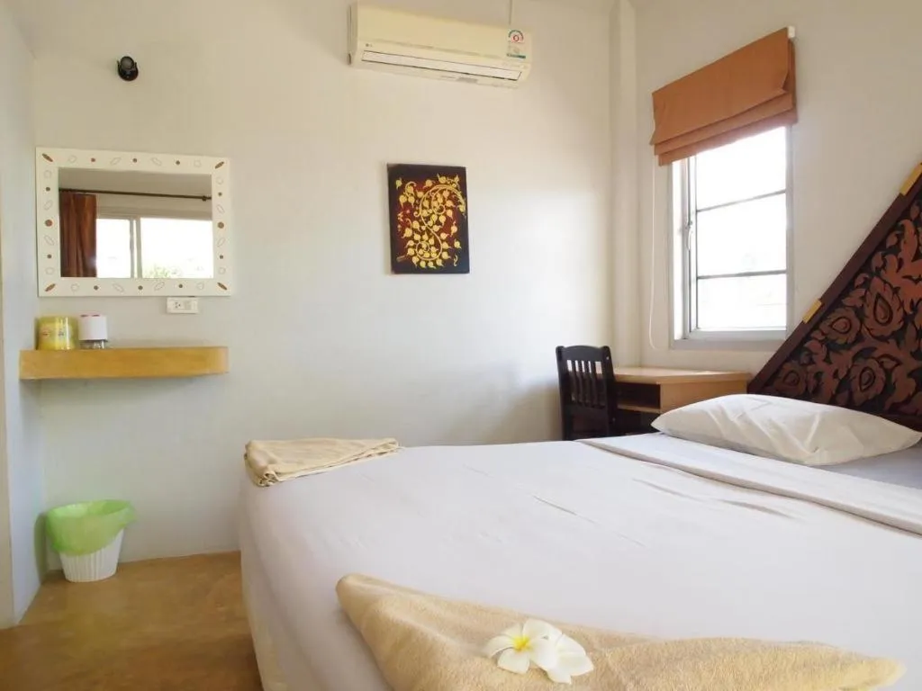 Bed in Jinta Beach Bungalow