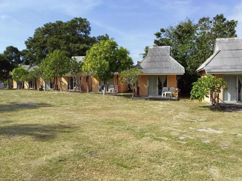 Jinta Beach Bungalow