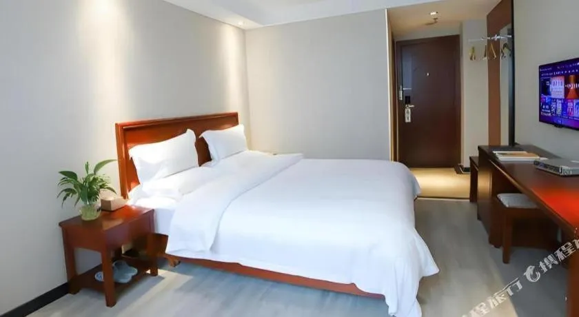 Bed in GreenTree Inn Nanning Langdong Hotel