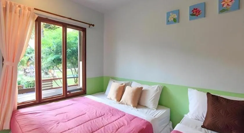 Bed in Greenplace-Samed Seahorse