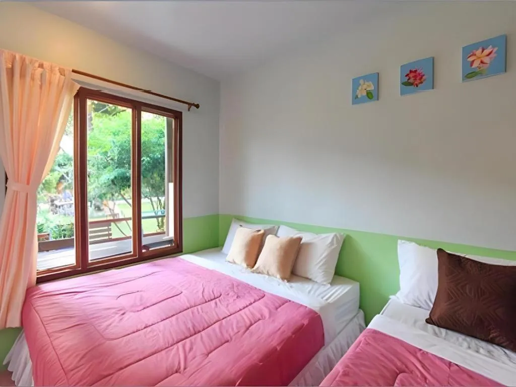 Bed in Greenplace-Samed Seahorse