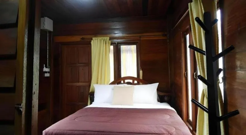 Bed in Greenplace-Samed Seahorse