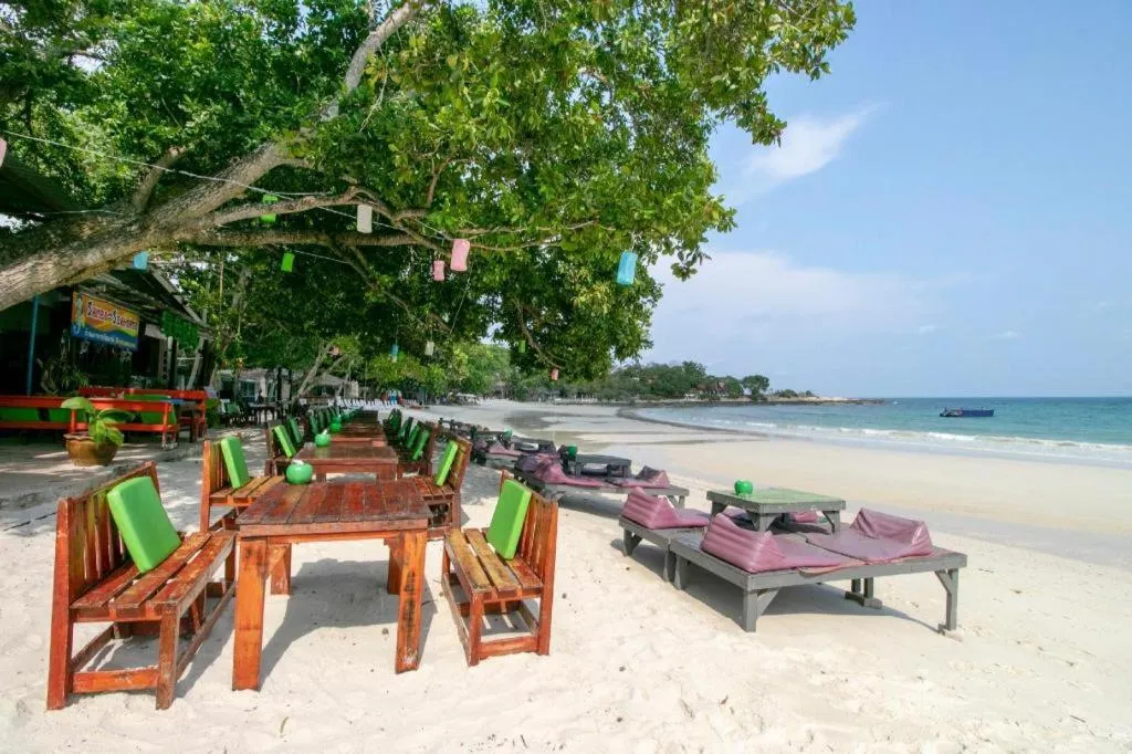 Greenplace-Samed Seahorse