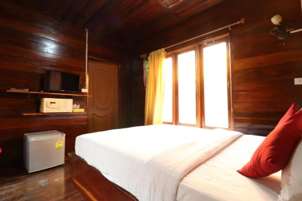 Bed in Greenplace-Samed Seahorse